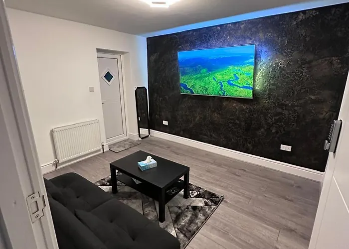 Modern Cozy One Bedroom Apartment
