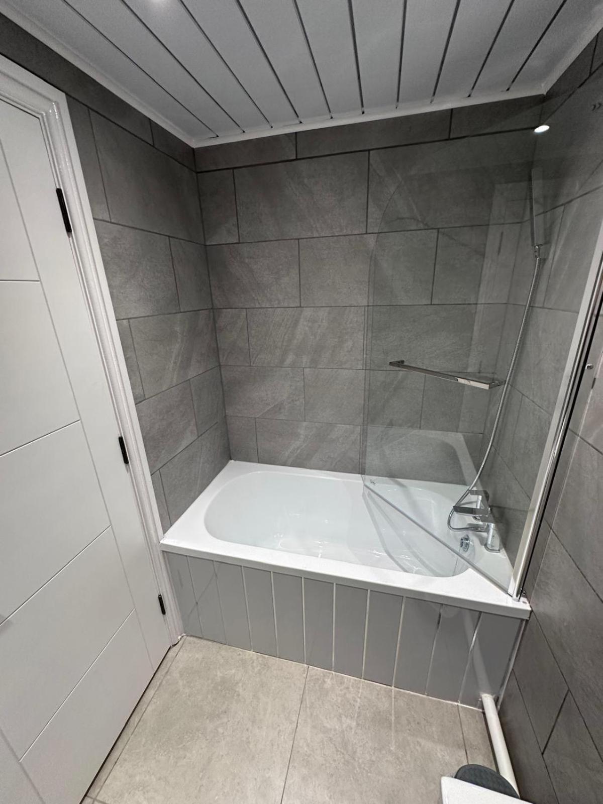 Modern Cozy One Bedroom * Manchester